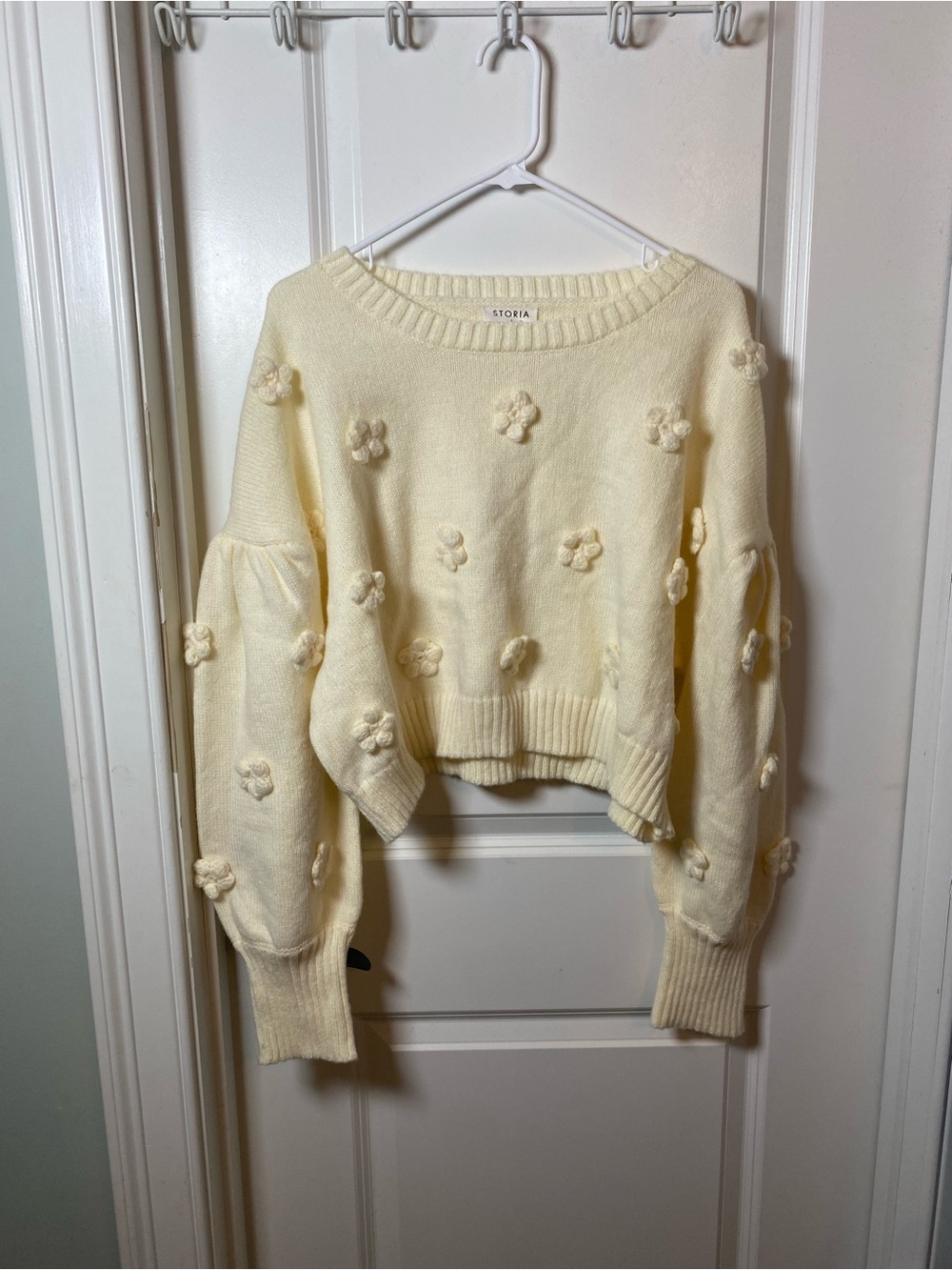 NWT Storia Cream Floral Pom-Pom Crewneck Sweater